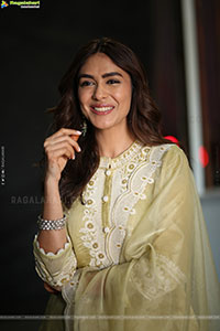 Mrunal Thakur at Dacoit Movie Interview, HD Gallery 