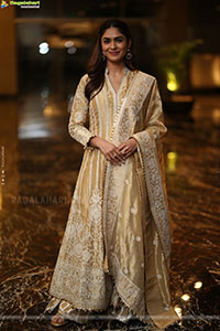 Mrunal Thakur at Dacoit Trailer Launch, HD Gallery 