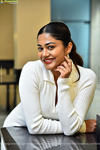 Payal Radhakrishna at Papam Prathap Thanks Meet, HD Gallery 