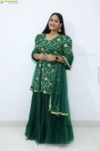 Pravali Perala stills in Green Dress, HD Gallery