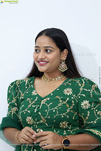 Pravali Perala stills in Green Dress, HD Gallery