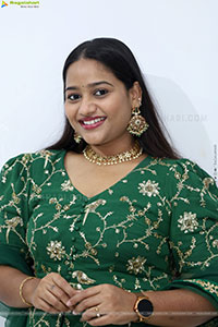 Pravali Perala stills in Green Dress, HD Gallery
