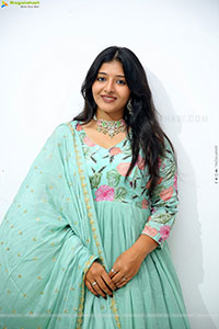 Ramya Priya Latest Stills, HD Photo Gallery