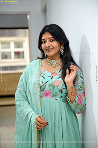 Ramya Priya Latest Stills, HD Photo Gallery