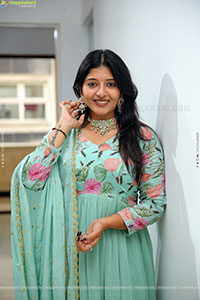 Ramya Priya Latest Stills, HD Photo Gallery