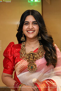 Sravanthi Chokarapu at B2B Jewellery Poster Launch