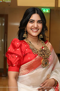 Sravanthi Chokarapu at B2B Jewellery Poster Launch