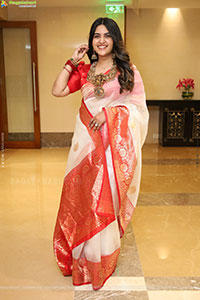 Sravanthi Chokarapu at B2B Jewellery Poster Launch