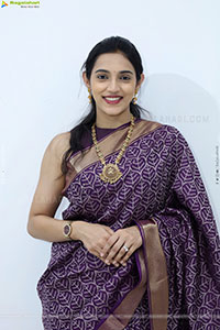 Sreelekha Chowdary Traditional stills in Saree, HD Gallery