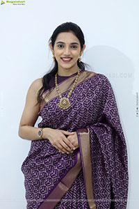 Sreelekha Chowdary Traditional stills in Saree, HD Gallery