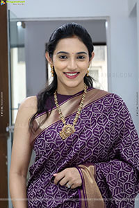 Sreelekha Chowdary Traditional stills in Saree, HD Gallery