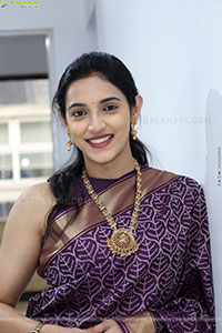 Sreelekha Chowdary Traditional stills in Saree, HD Gallery