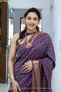 Sreelekha Chowdary Traditional stills in Saree, HD Gallery