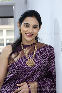 Sreelekha Chowdary Traditional stills in Saree, HD Gallery