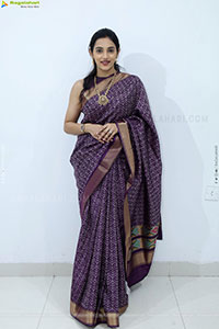 Sreelekha Chowdary Traditional stills in Saree, HD Gallery