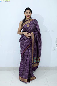 Sreelekha Chowdary Traditional stills in Saree, HD Gallery