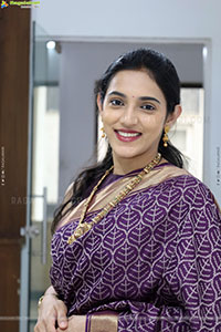 Sreelekha Chowdary Traditional stills in Saree, HD Gallery