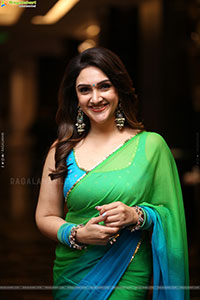 Sri Devi Vijayakumar at Bad Boy Karthik Pre Release Event