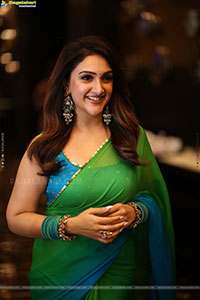 Sri Devi Vijayakumar at Bad Boy Karthik Pre Release Event