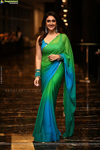 Sri Devi Vijayakumar at Bad Boy Karthik Pre Release Event
