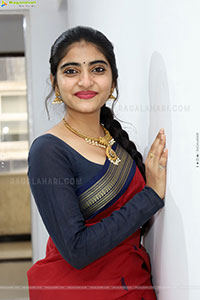 Vandana Chauhan stills in Traditional Saree, HD Gallery