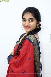 Vandana Chauhan stills in Traditional Saree, HD Gallery