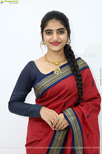 Vandana Chauhan stills in Traditional Saree, HD Gallery