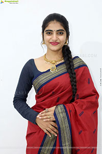 Vandana Chauhan stills in Traditional Saree, HD Gallery