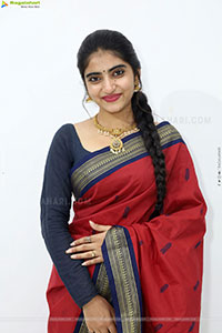 Vandana Chauhan stills in Traditional Saree, HD Gallery