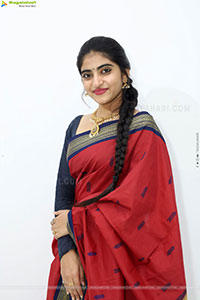 Vandana Chauhan stills in Traditional Saree, HD Gallery