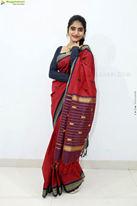 Vandana Chauhan stills in Traditional Saree, HD Gallery