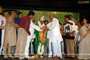 Balachander Awarded 'Pride of Indian Cinema' by Yuvakalavahini