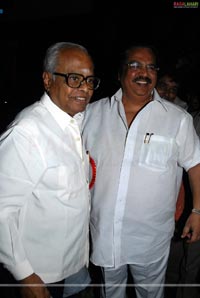 Balachander Awarded 'Pride of Indian Cinema' by Yuvakalavahini