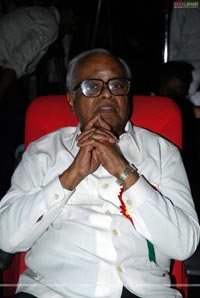 Balachander Awarded 'Pride of Indian Cinema' by Yuvakalavahini