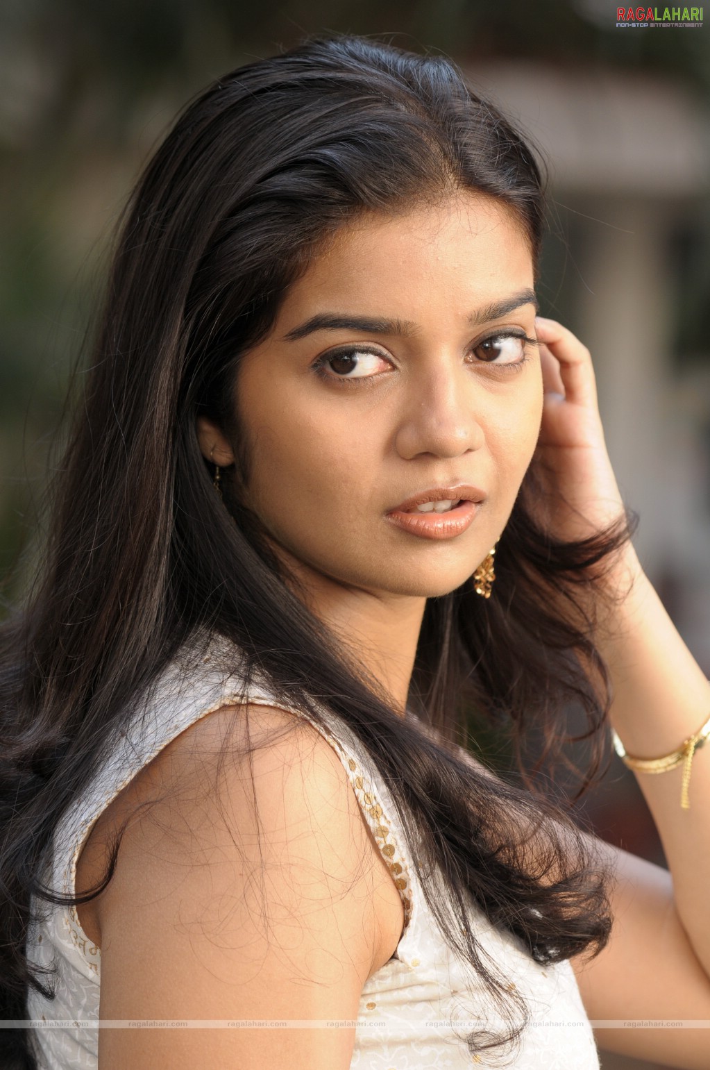 Colors Swathi