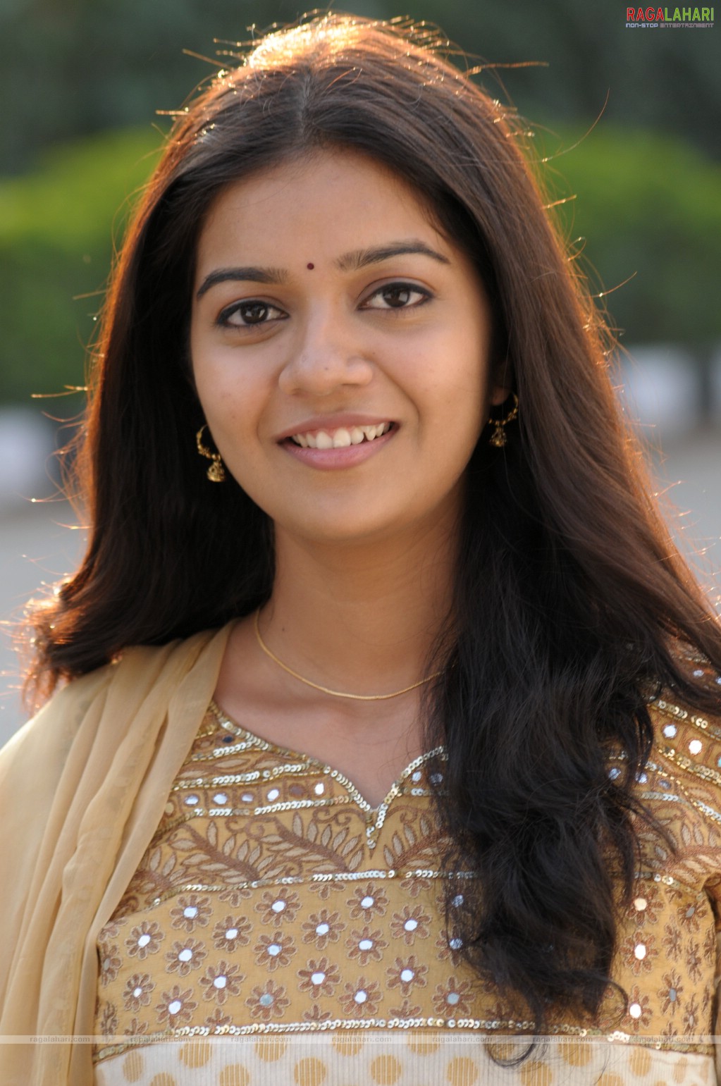 Colors Swathi