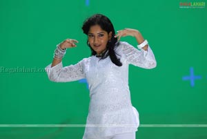 Madhavi Latha Photo Gallery from Nachchavule