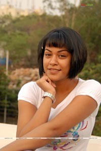 Mumaith Khan at Punnami Naagu Success Meet