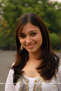 Tamanna at Veedokkade Press Meet