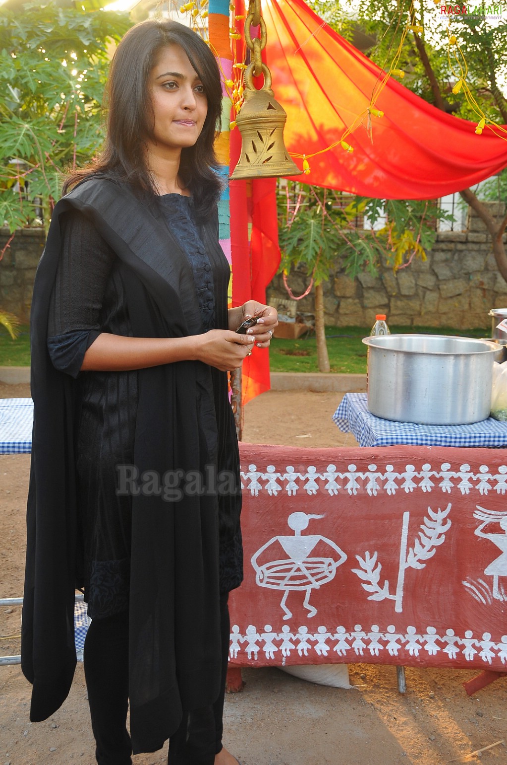 Anushka Shetty in Black Churidar, Photo Gallery, Images