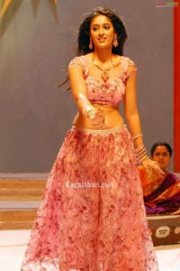 Ileana Photo Gallery