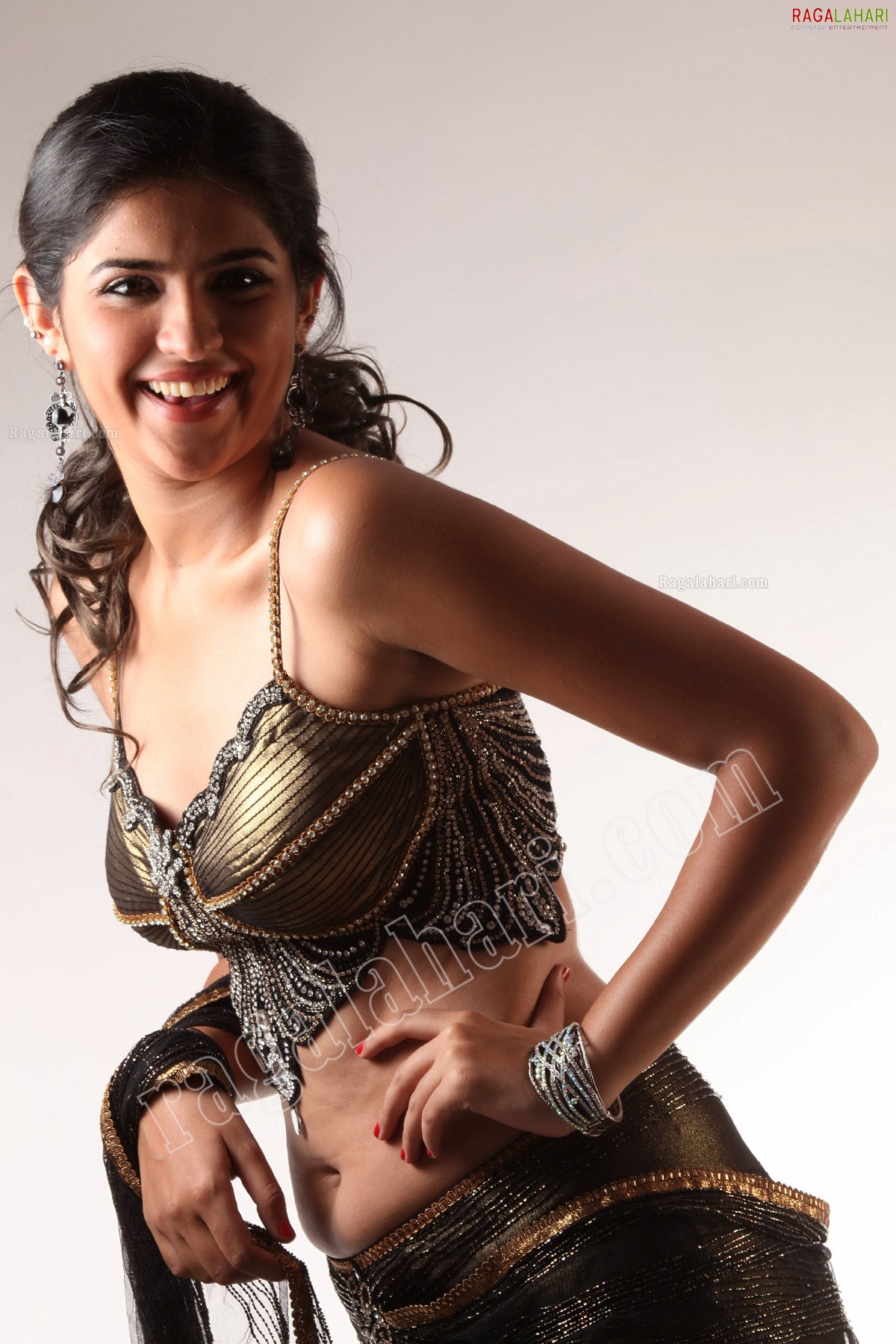 Deeksha Seth (Hi-Res)