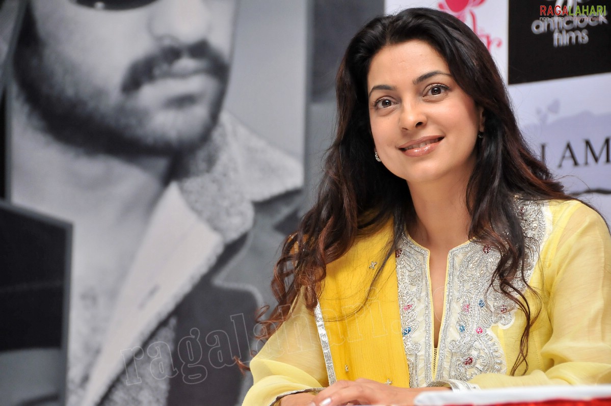 Juhi Chawla (Hi-Res)