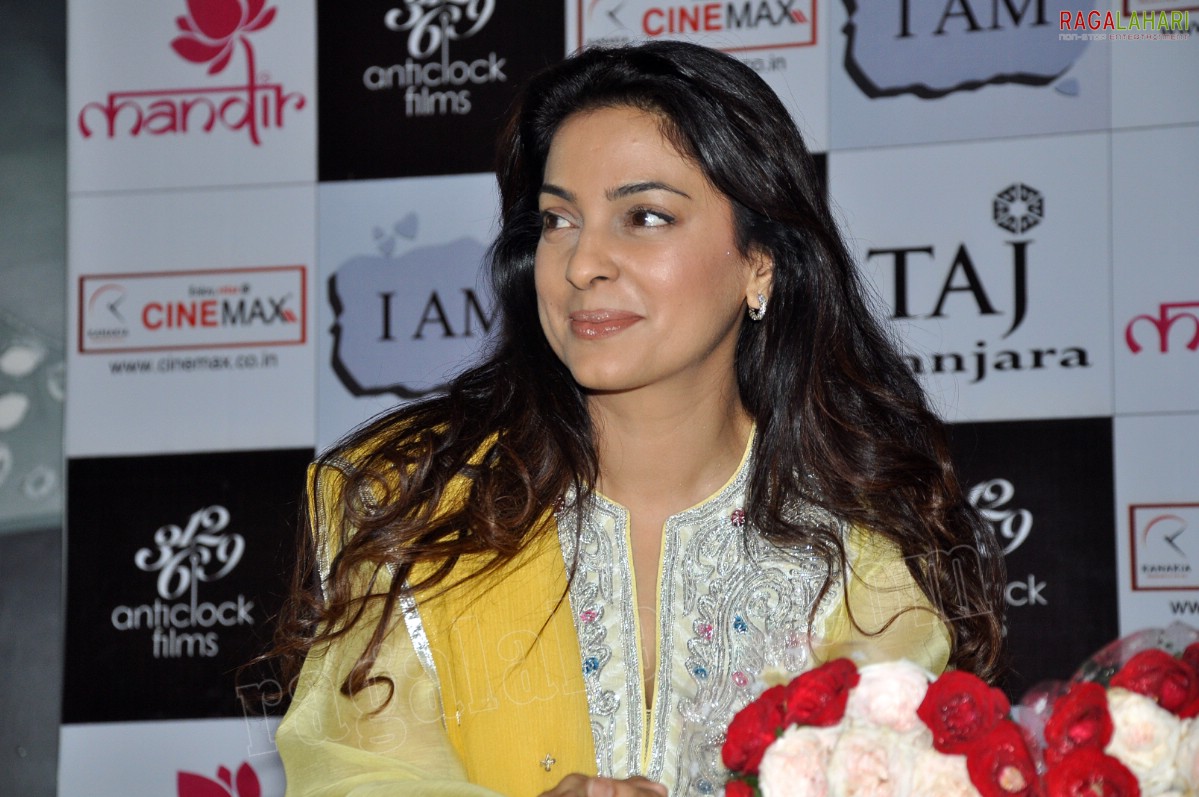 Juhi Chawla (Hi-Res)