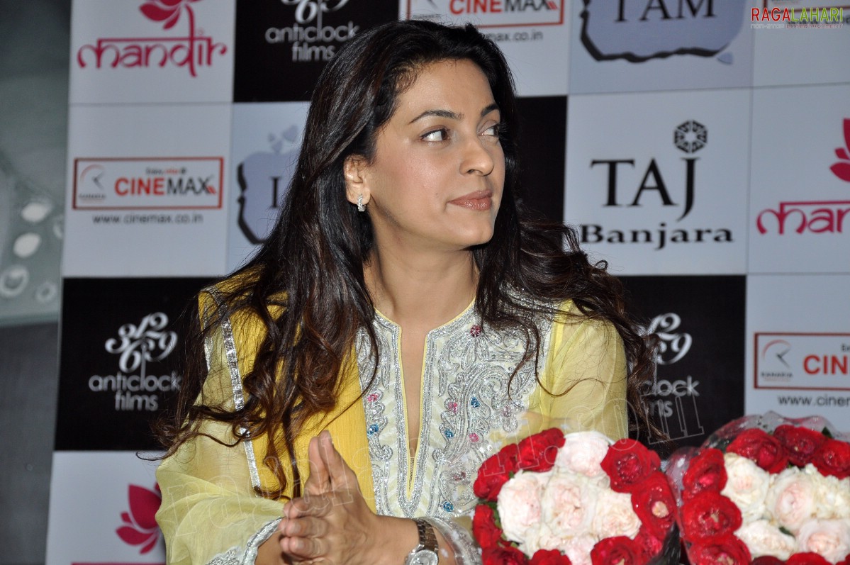 Juhi Chawla (Hi-Res)