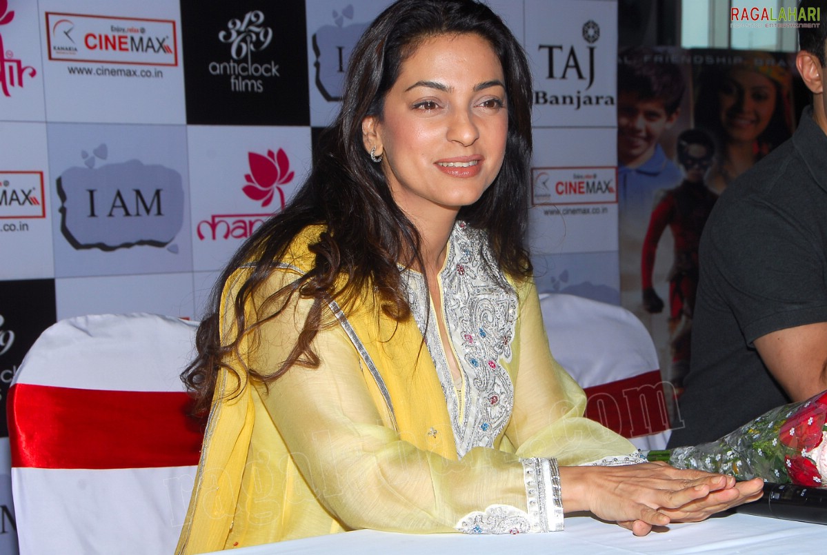 Juhi Chawla (Hi-Res)