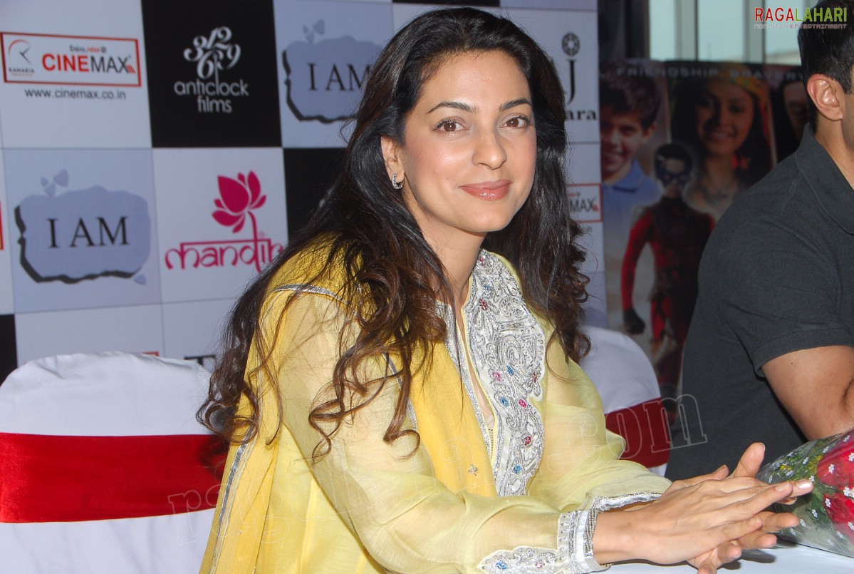 Juhi Chawla (Hi-Res)