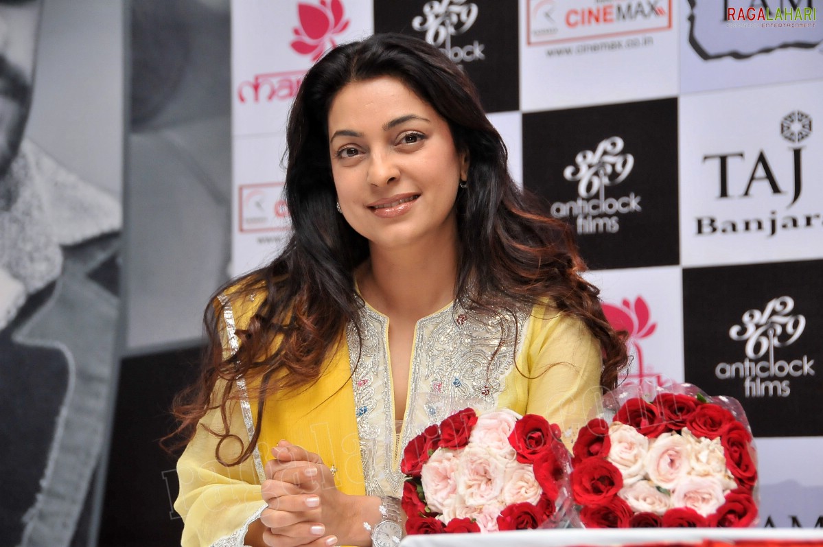 Juhi Chawla (Hi-Res)