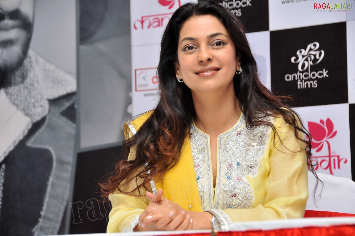 Juhi Chawla (Hi-Res)