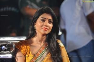 Shriya Saran High Quality HD Wallpapers